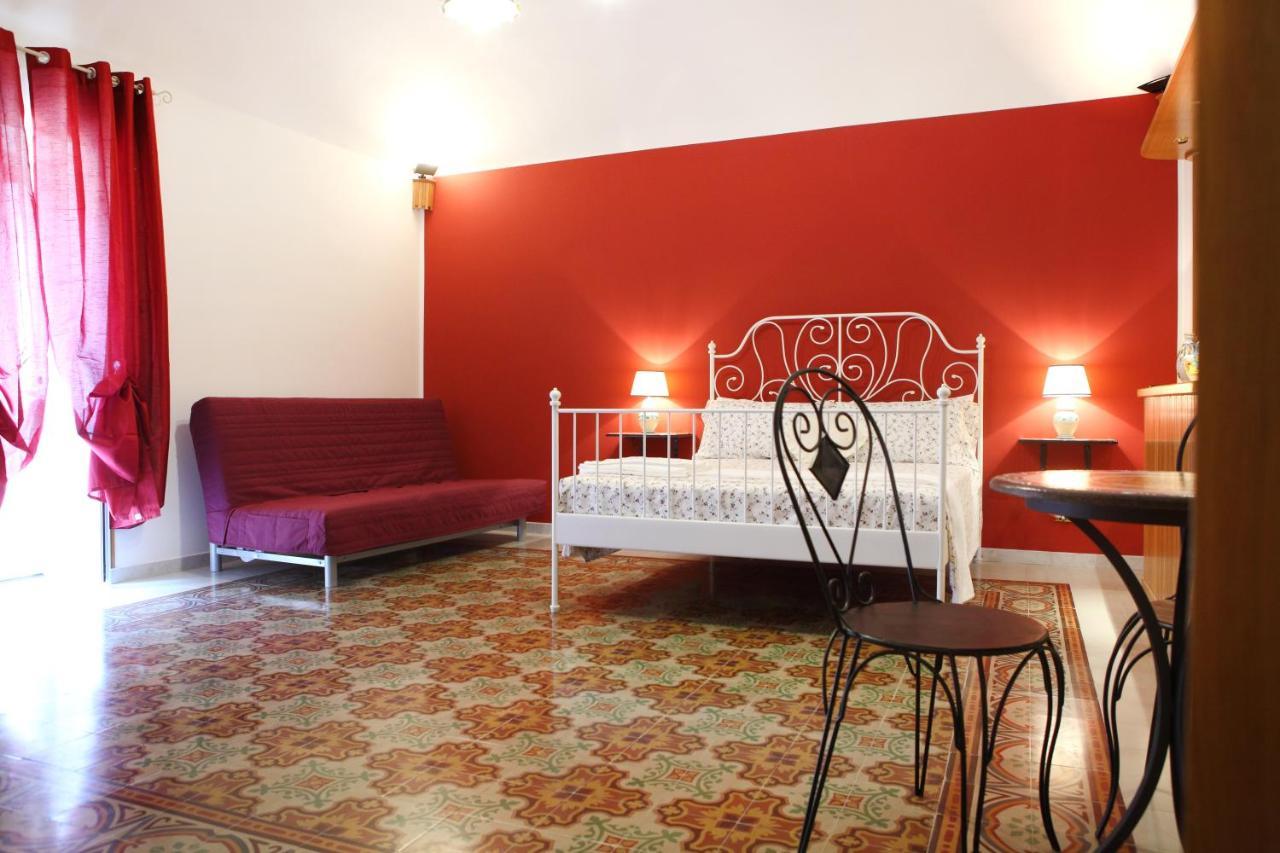 B&B Maia House Santo Stefano di Camastra Exteriér fotografie